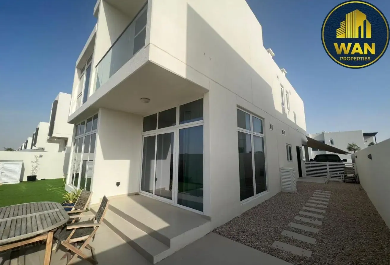 Vacant | Close to Pool | Investor Deal