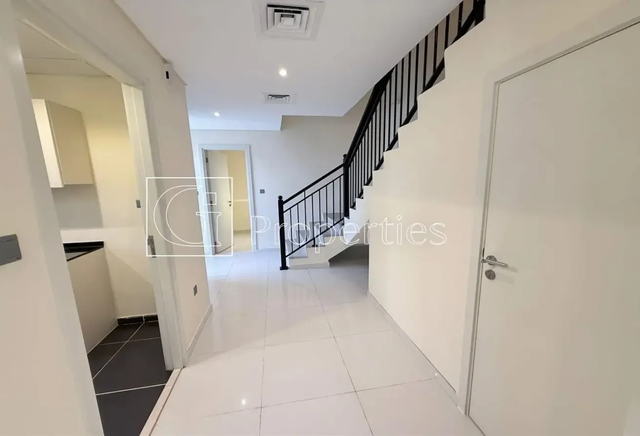 Corner Unit | Ready To Move | Spacious 3BR