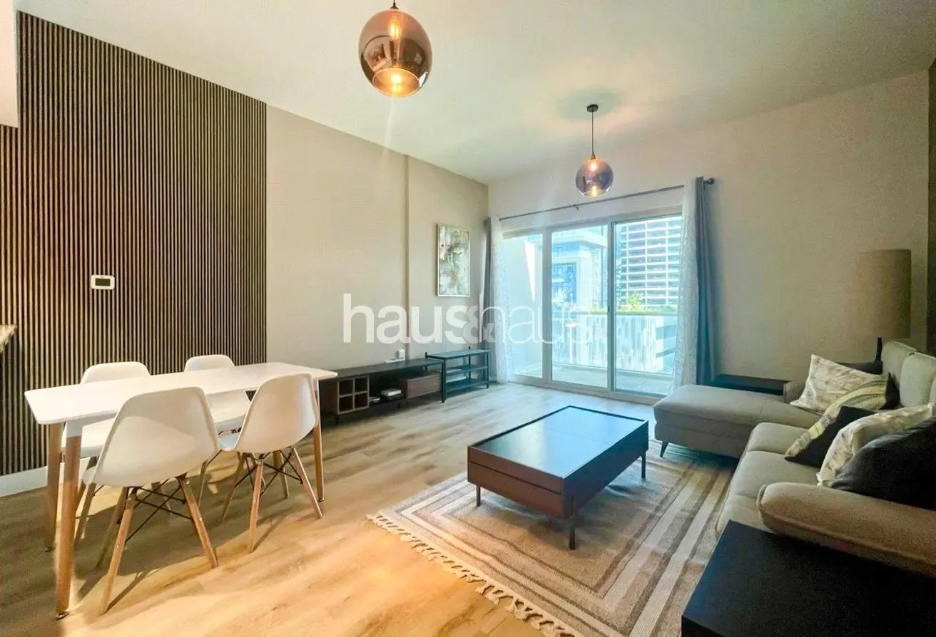 Vacant | Upgraded Flooring | Fully Furnished