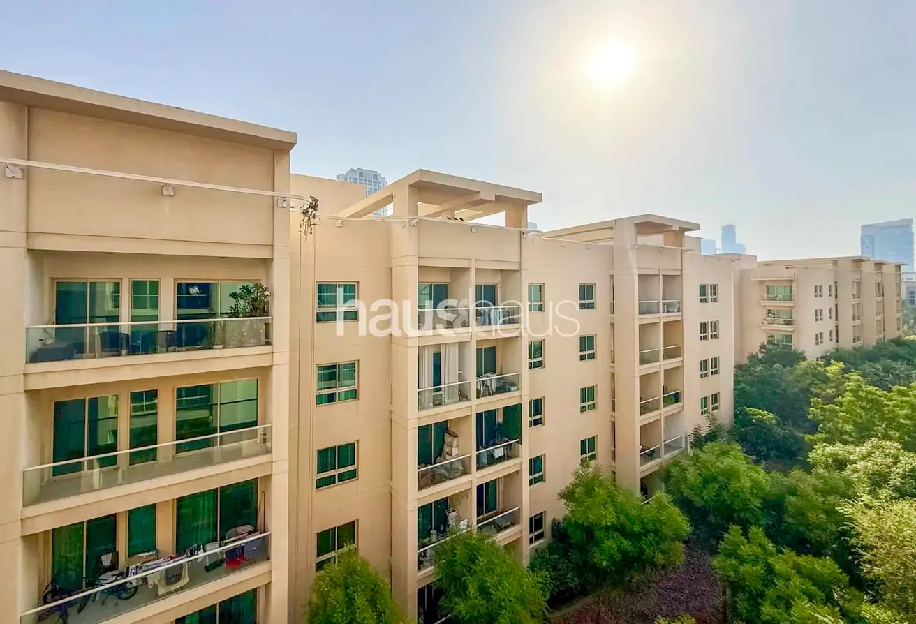 Vacant | High Floor | Garden Facing | Corner Unit