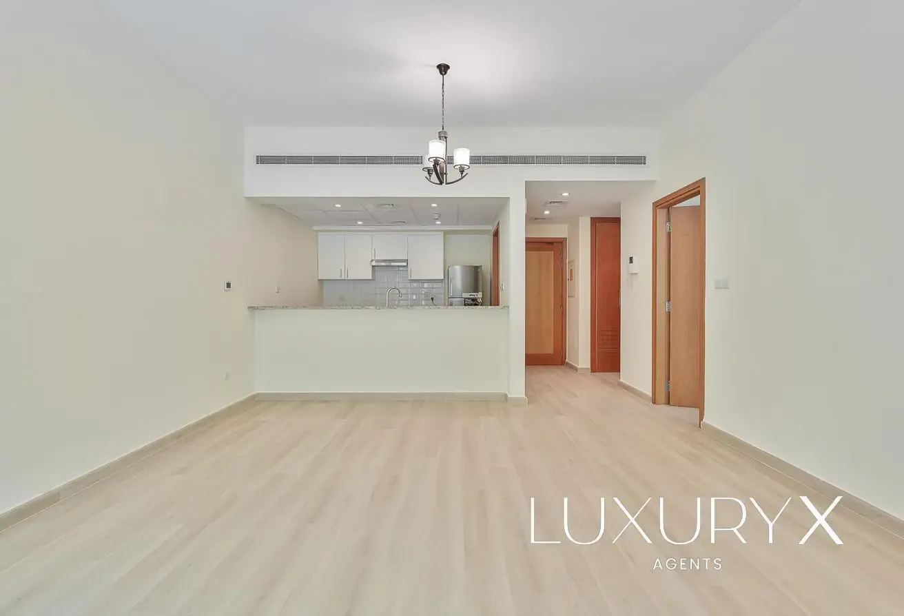 Upgraded | Garden View | Vacant On Transfer