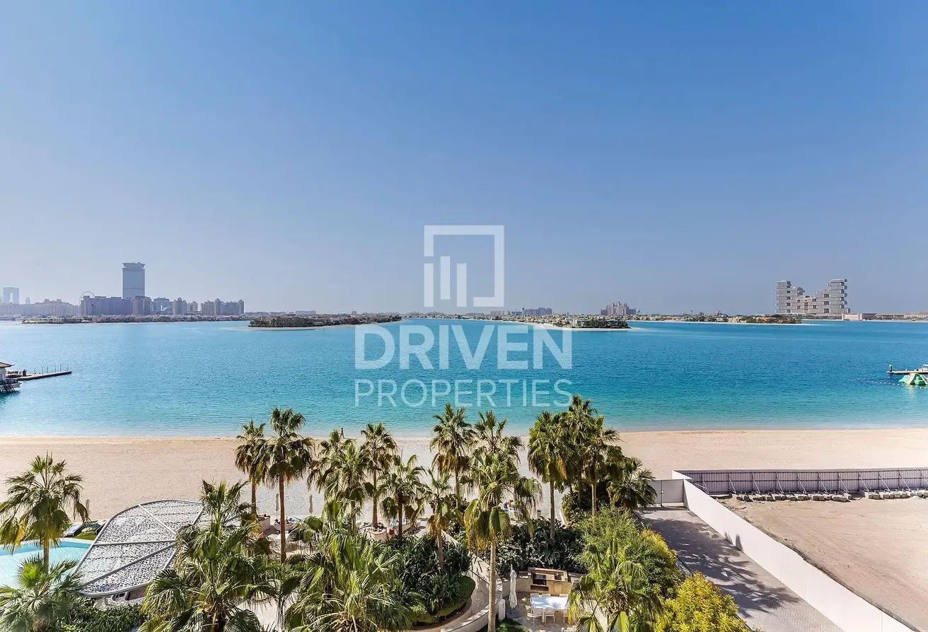 Luxurious Apt | Full Sea View | Large Layout