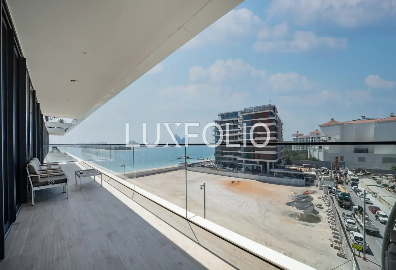 Rare Layout | Vacant on Transfer | 4 Beds