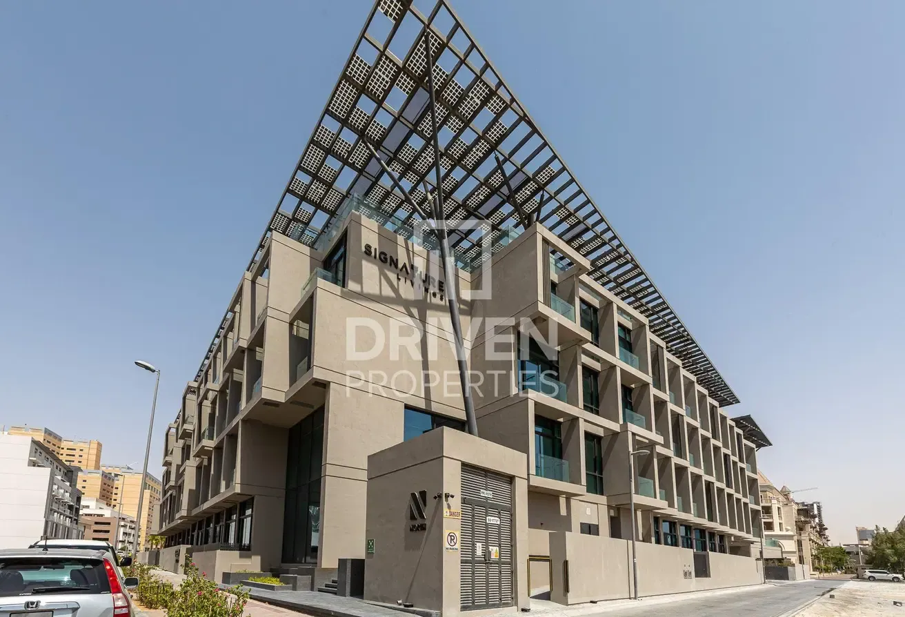 Amazing Studio | Furnished | Tenanted Unit