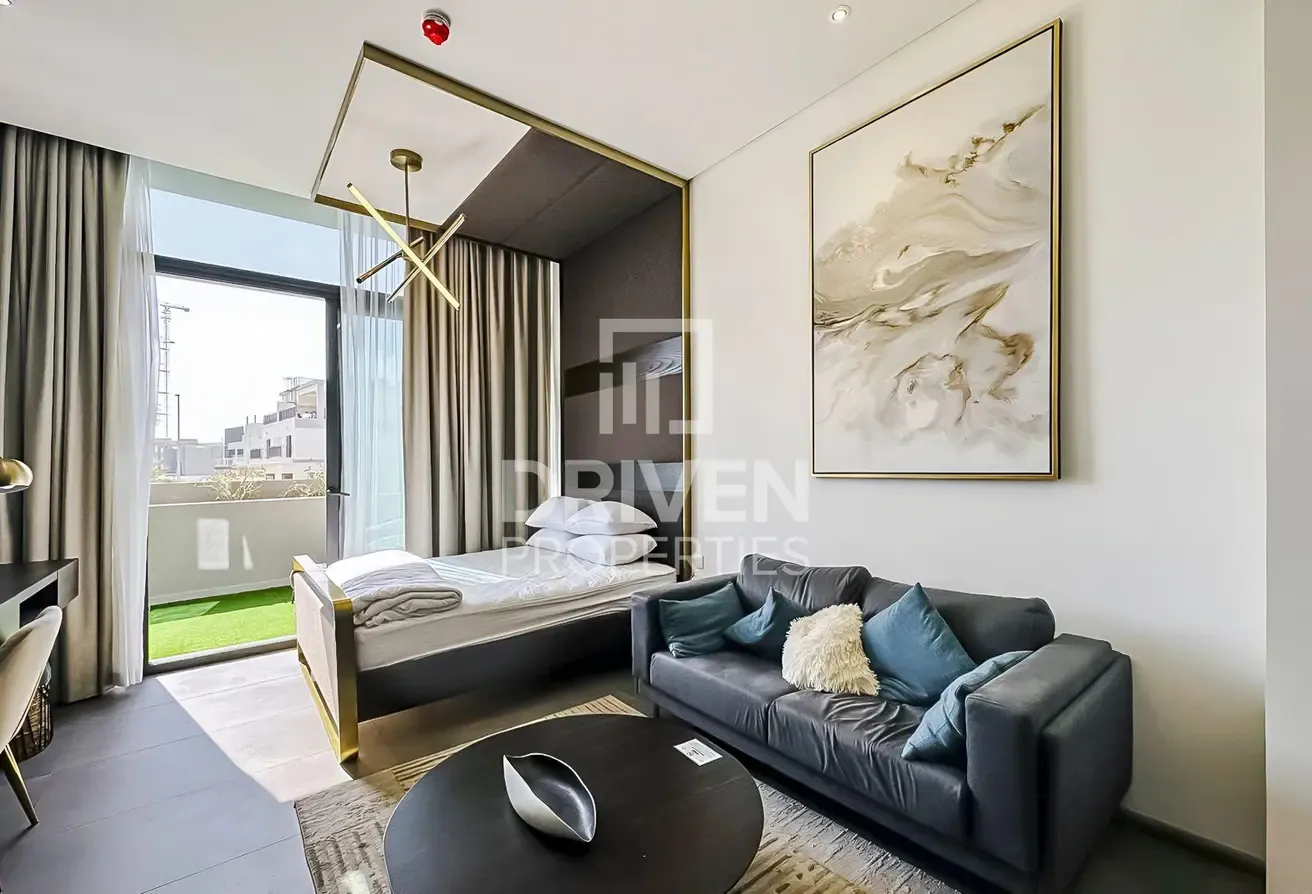 Furnished Studio with Terrace | Best Sale