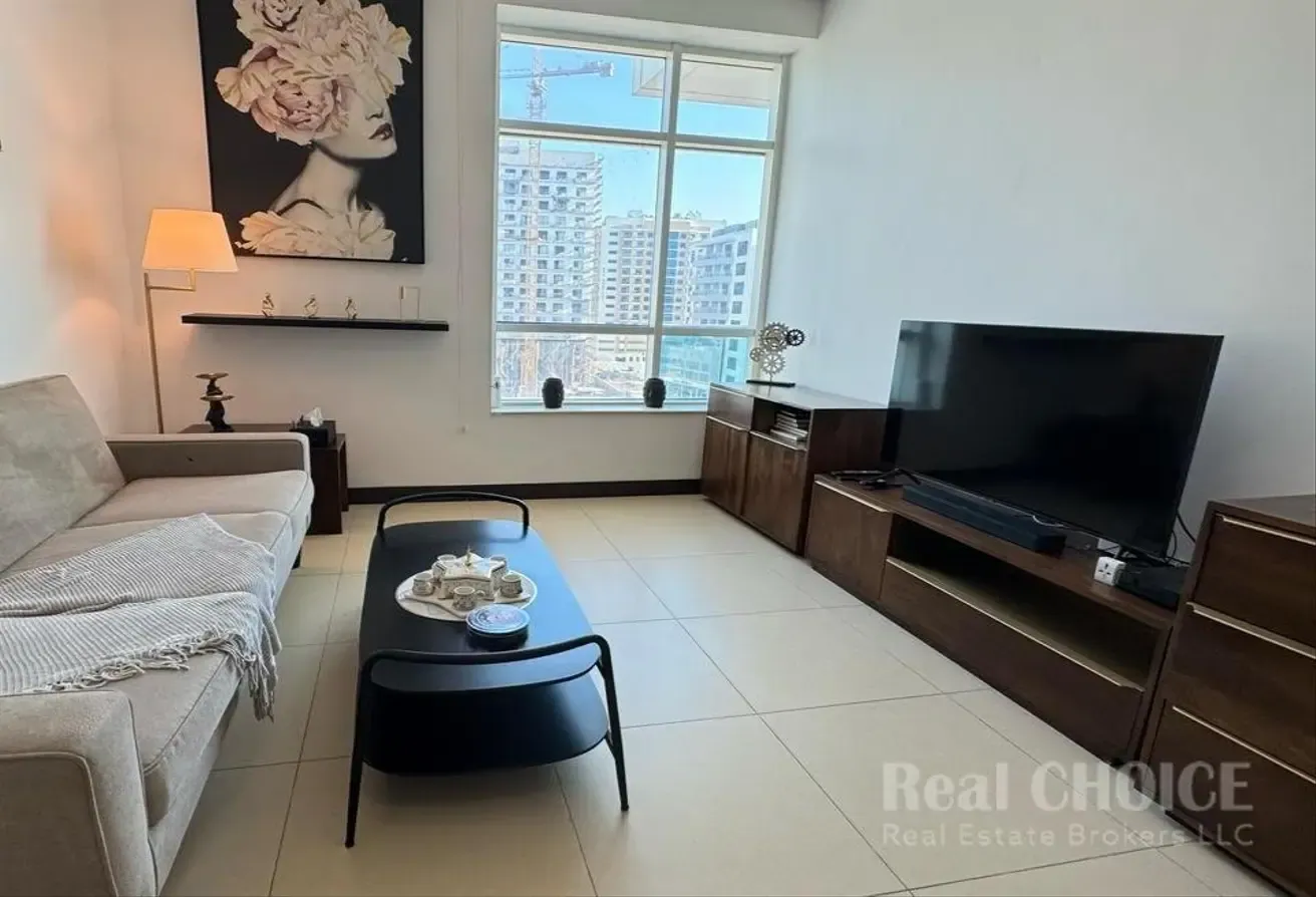 Vacant On transfer l High floor l Chiller free