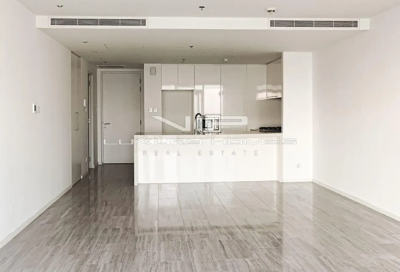 BIG LAYOUT 1 BEDROOM | CREEK VIEW | UNFURNISHED