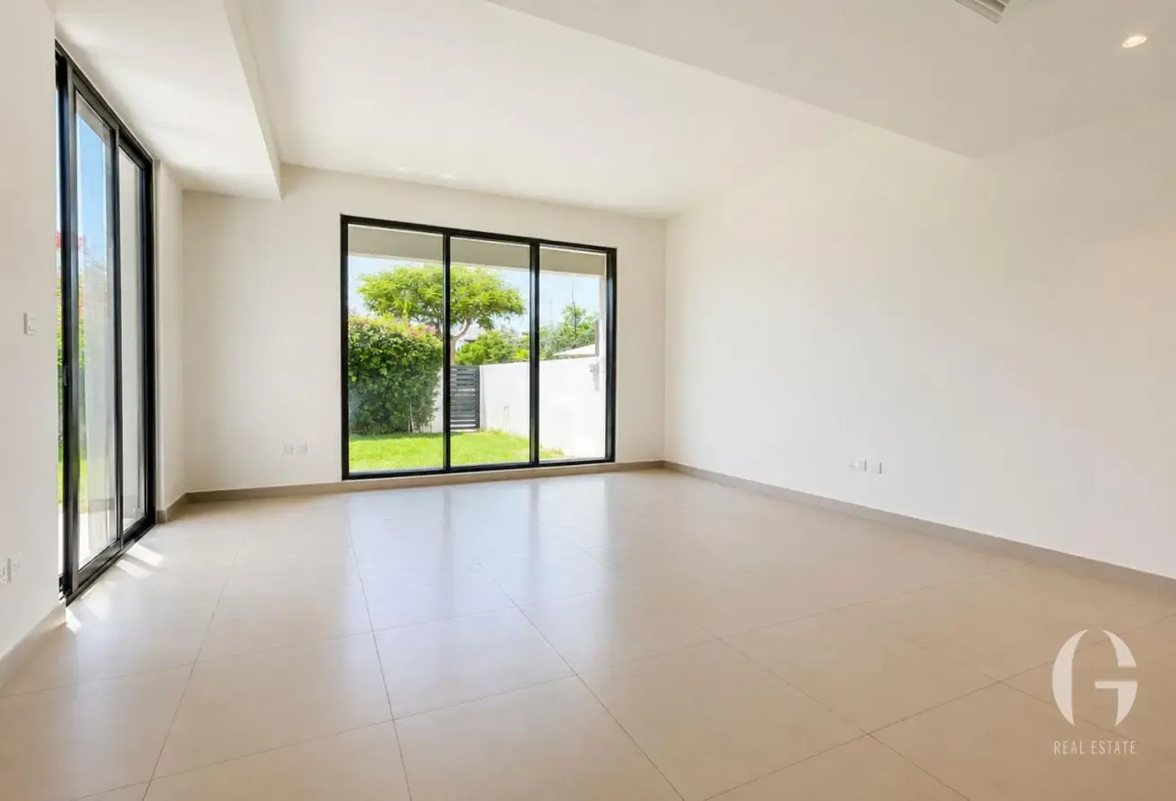 Open-Plan Living | Spacious | Bright | Prime Area