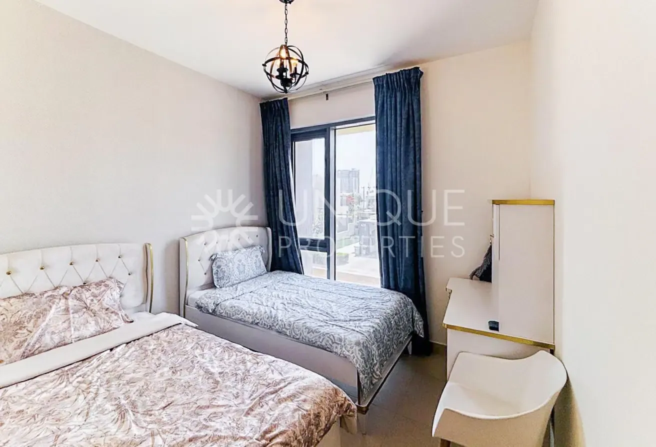Fully Furnished | Vacant Now | Great Location