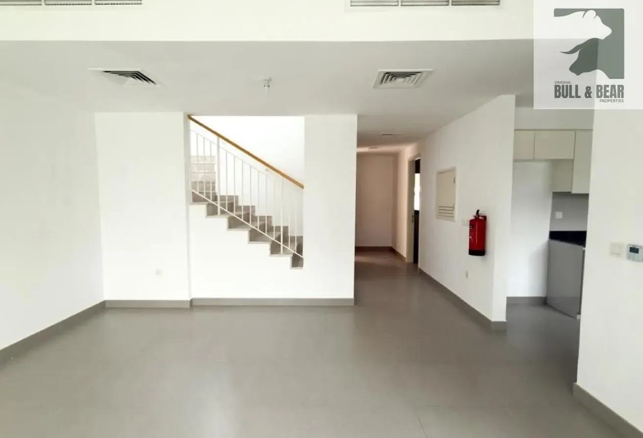 Ready to Move | Unfurnished | Family Community