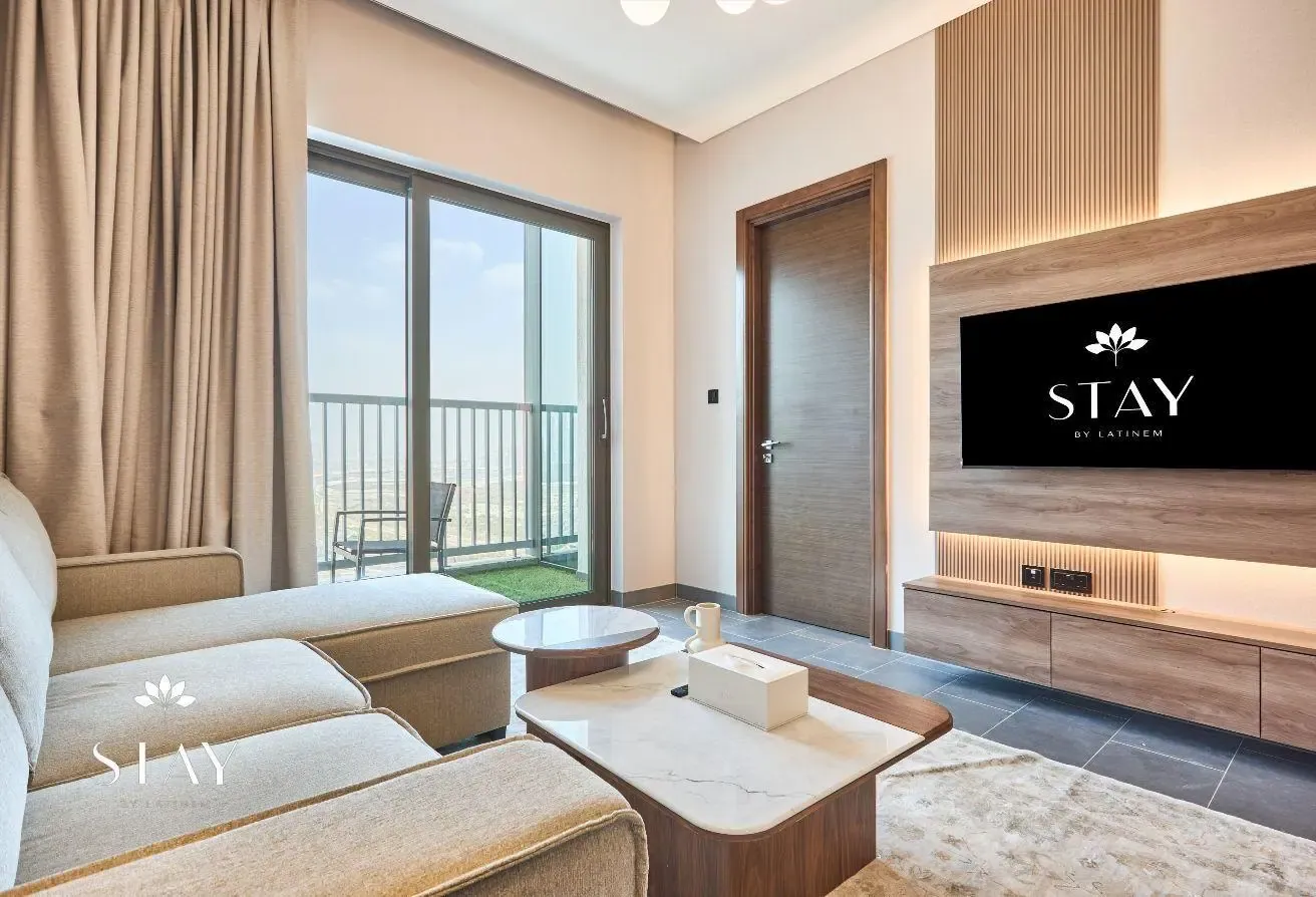 Brand New 1 BR + Study I Fully Furnished
