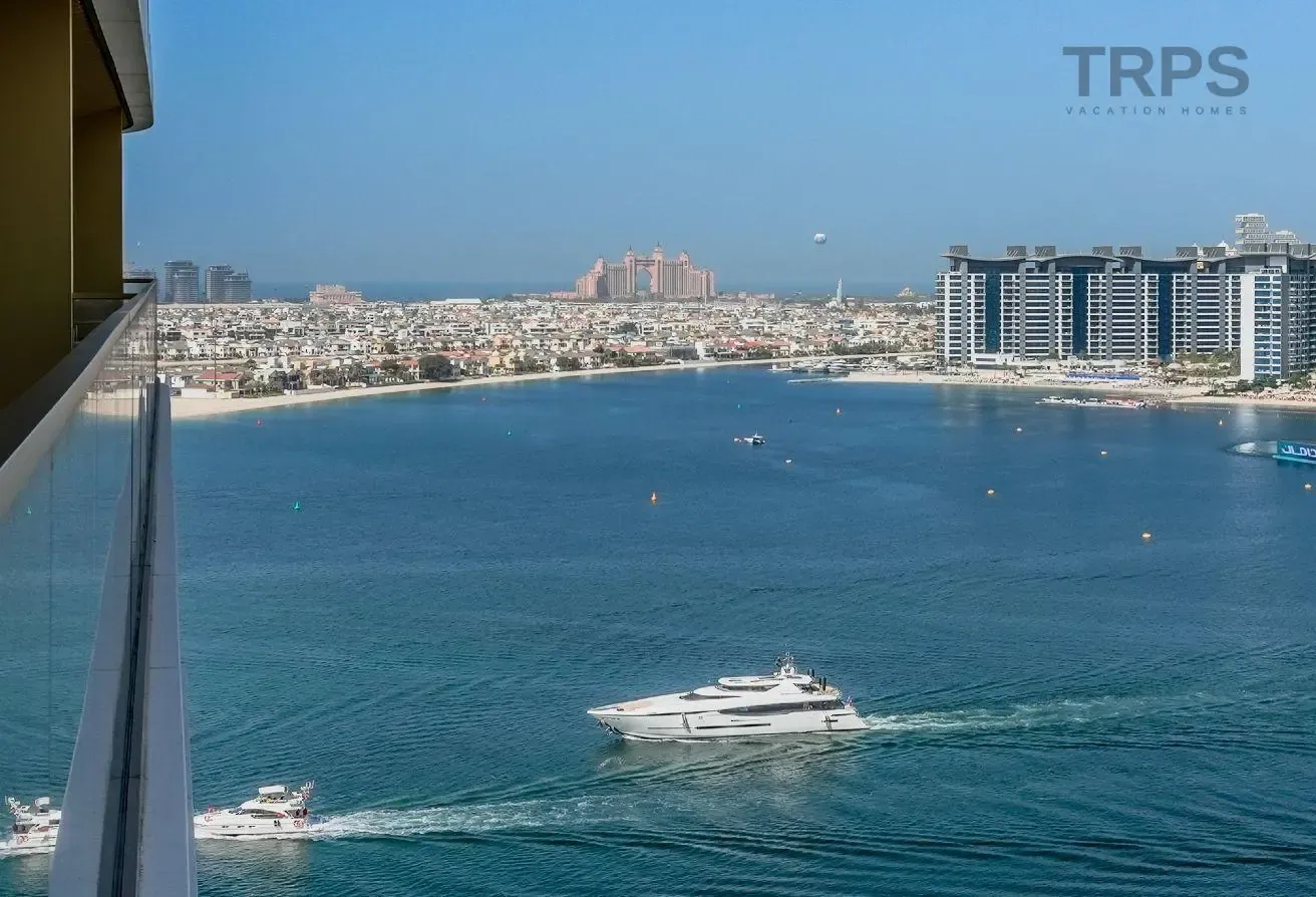 Atlantis & Marina View | Private Beach | Furnished