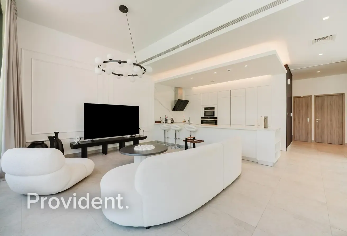 4 Bed + Maid | Furnished | Upgraded