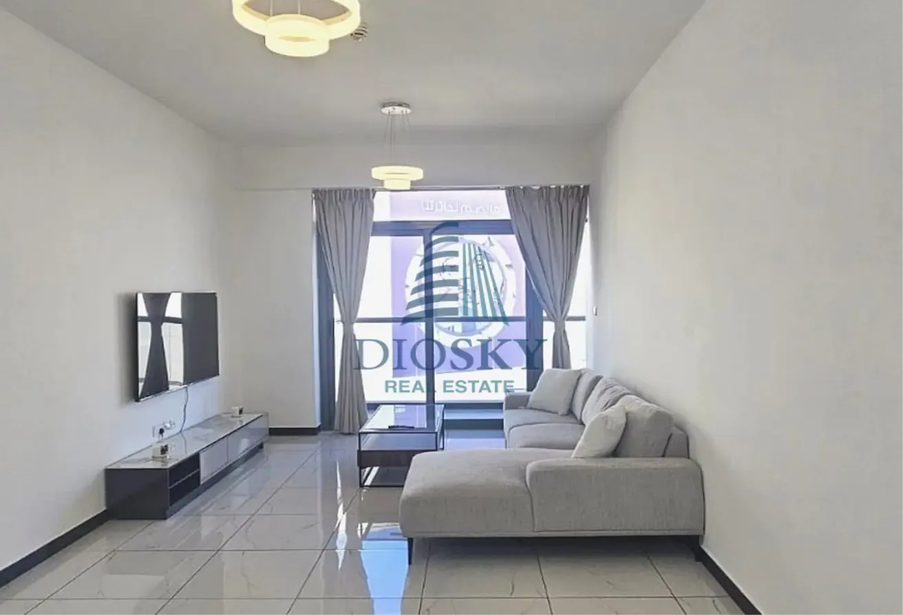 Fully Furnished|Near Circle Mall|Bills Included