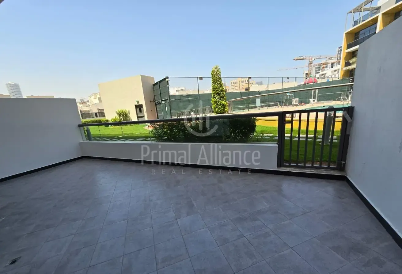 Vacant | Big Terrace | 3 Cheques