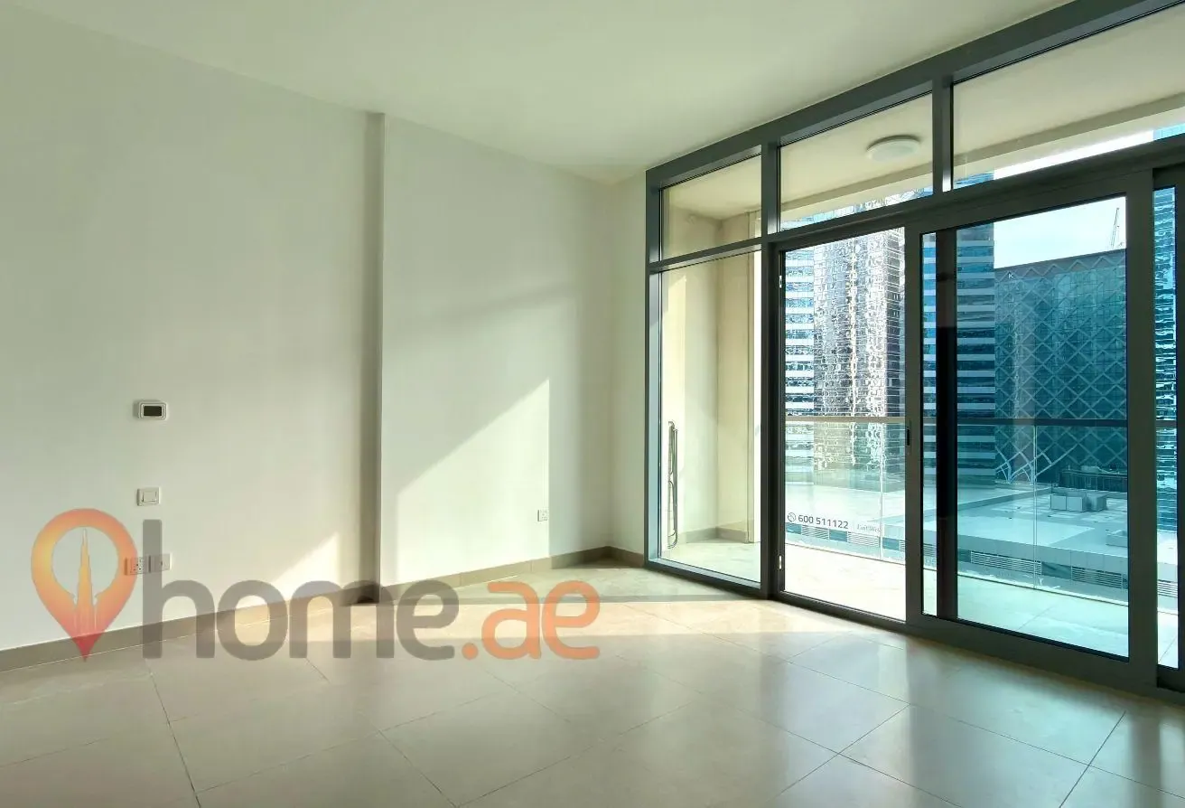 Spacious 1-Bedroom | Balcony | Prime Downtown