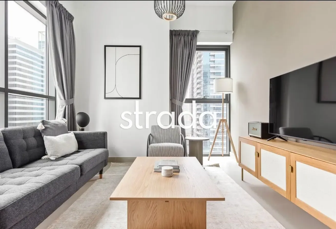 Fully Furnished | Low Floor | Vacant
