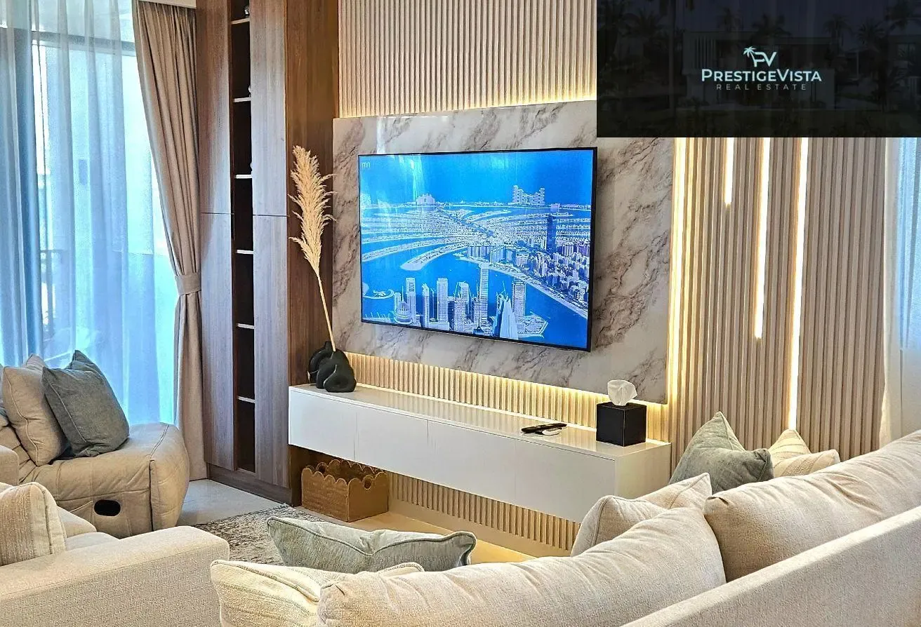 Stunning Townhouse | 3 Balcony | Pools/Gyms