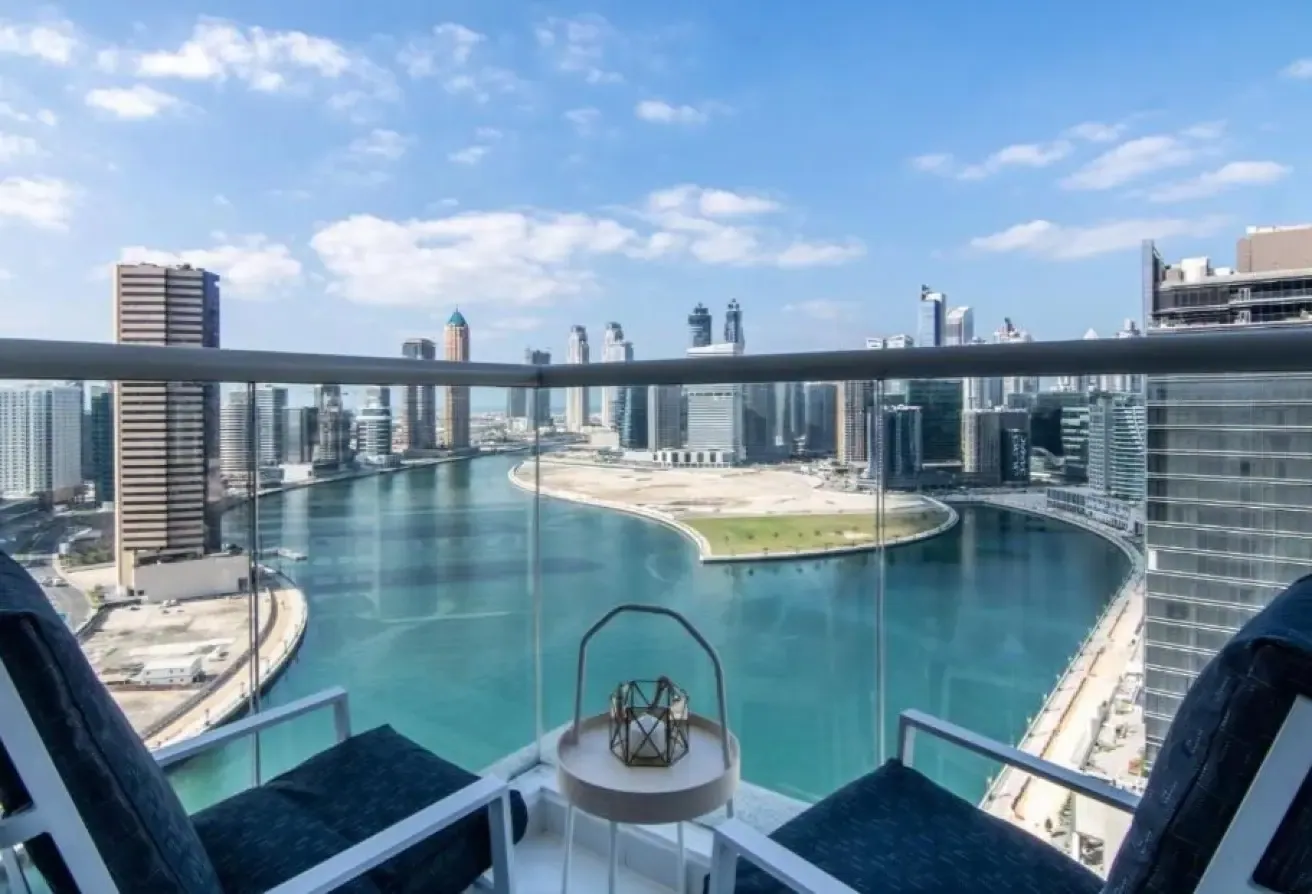 Summer Offer |Burj Khalifa, Canal & Pool Views