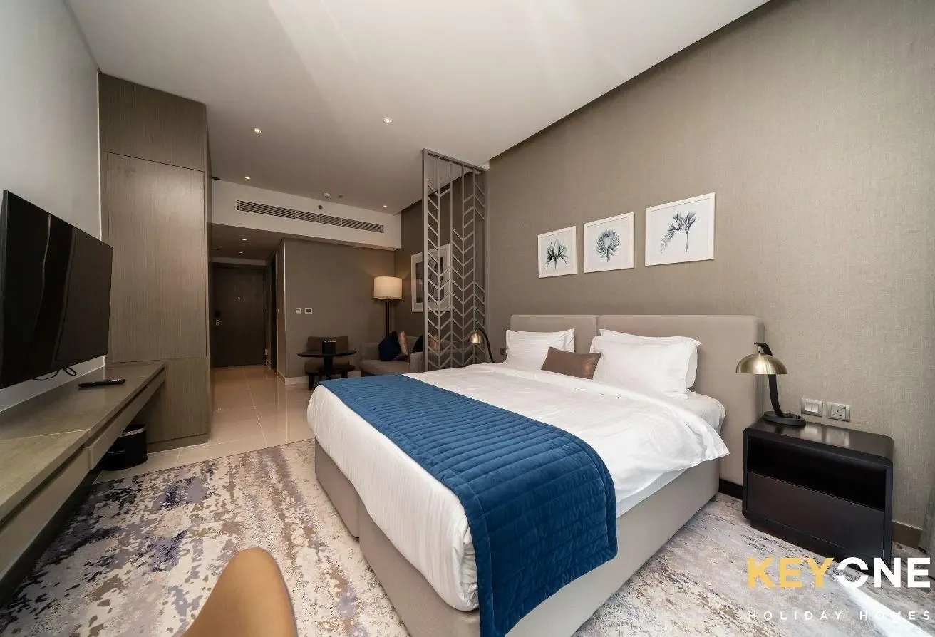 Elegant Studio Living in Privé