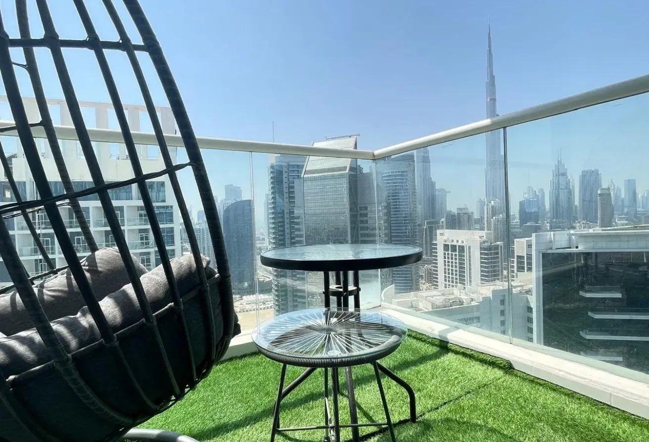 Premium High Floor| 2 Balconies |Burj Khalifa View