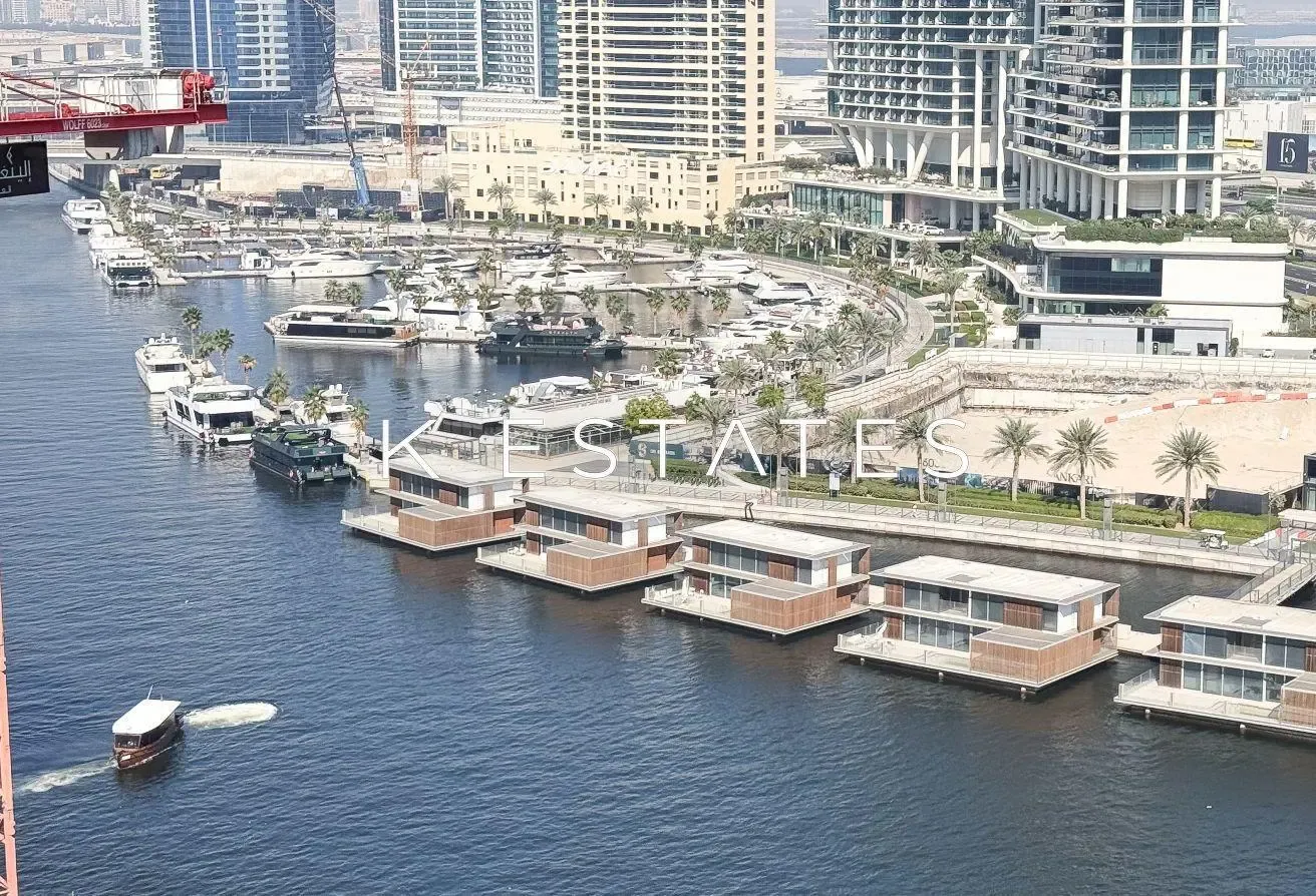 Fully Furnished | Modern Unit | Canal View