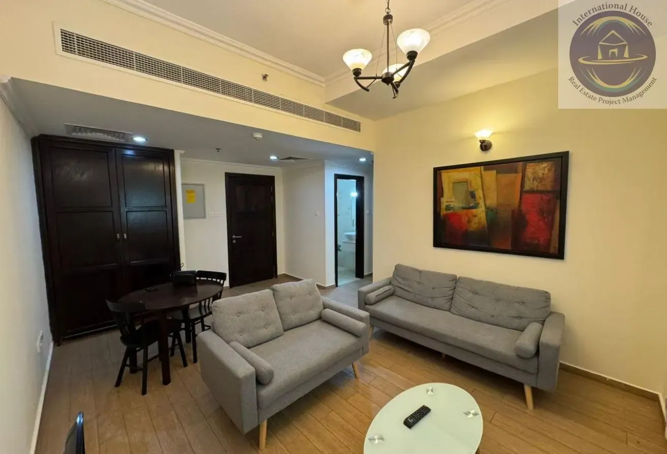 Heritage Building 1 BR Apartment