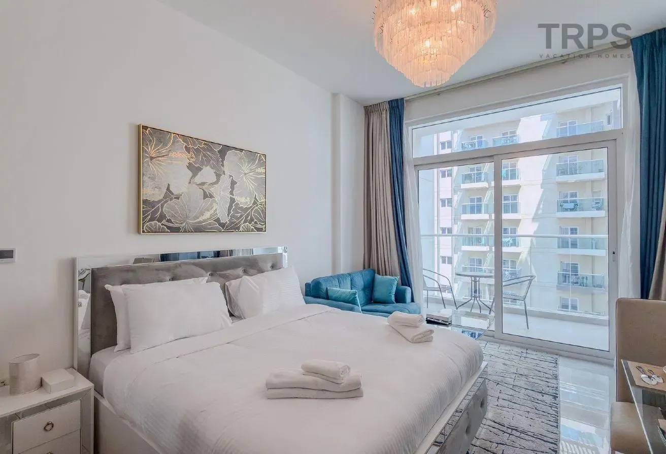 Pool View | Fully Furnished | Great Amenities