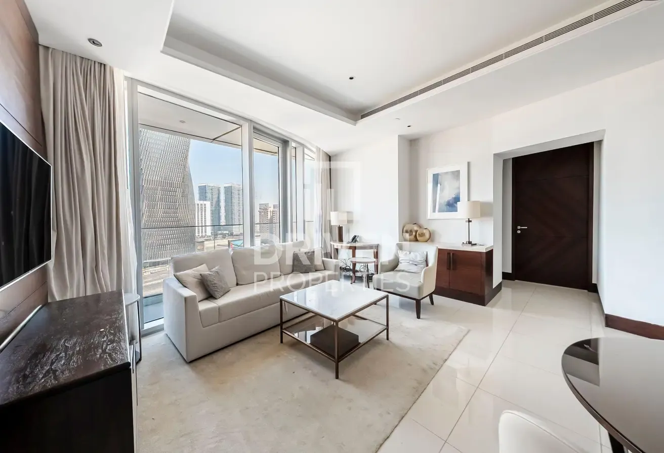 Exceptional Space with Study Room | Furnished