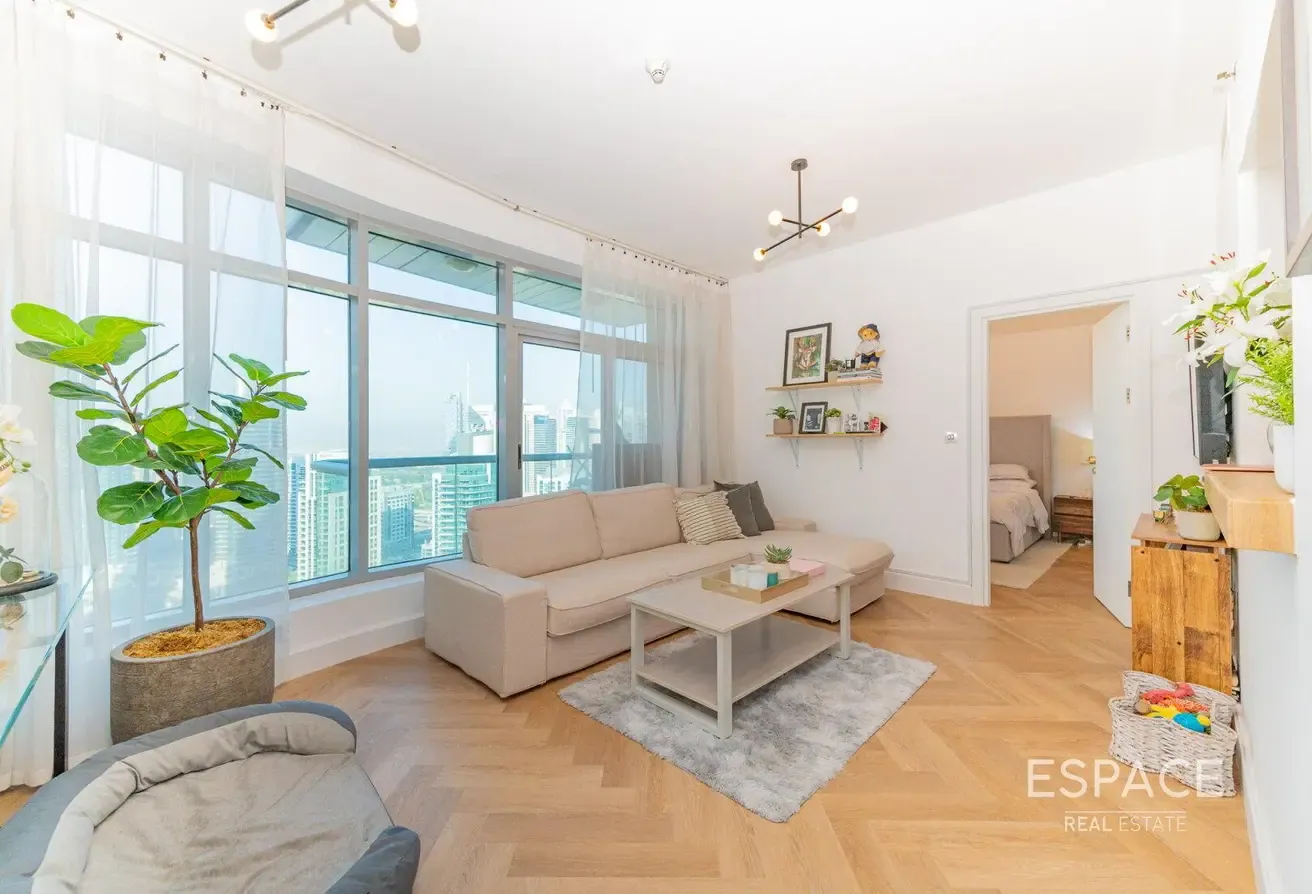 Fully Upgraded | Full Marina View | 06