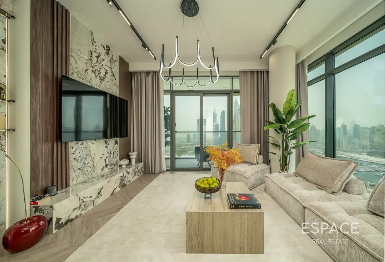 Fully Upgraded | Vacant | Full Sea Views