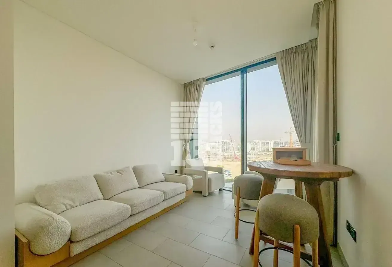 1 Bed+ Study | Semi Furnished | Vacant