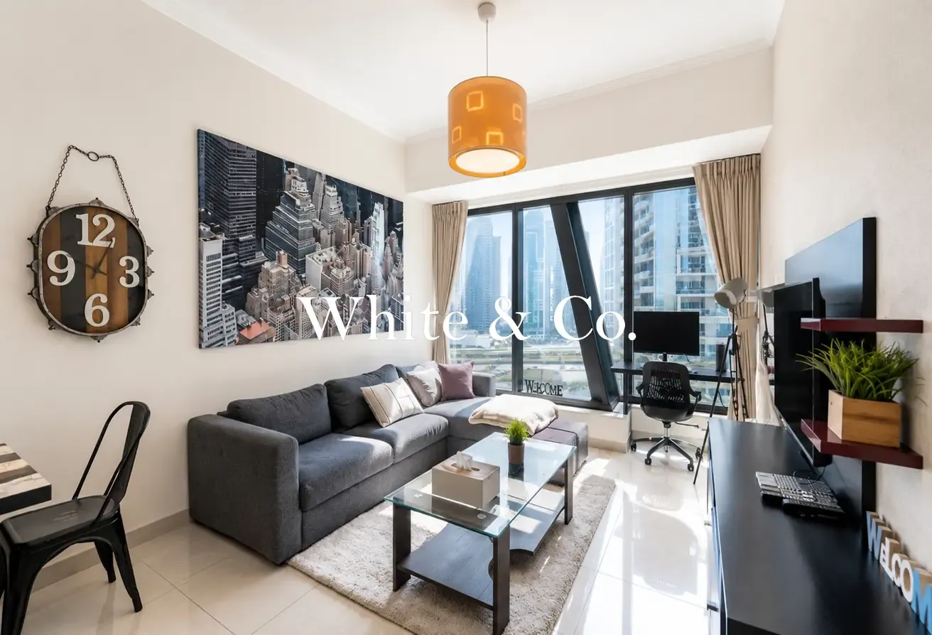 Vacant | Fully Furnished | Close to Mall