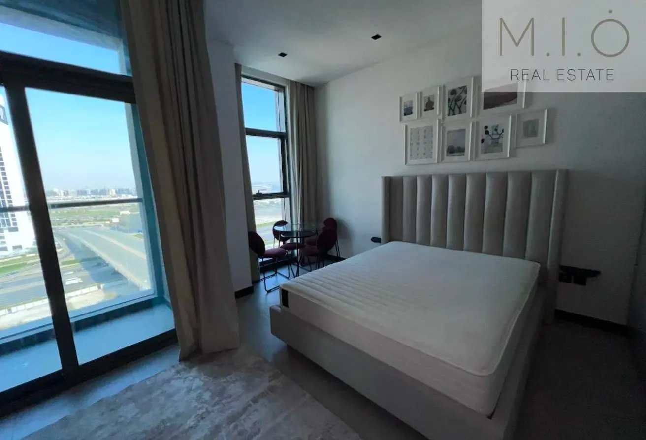 FURNISHED | HUGE STORAGE | VACANT