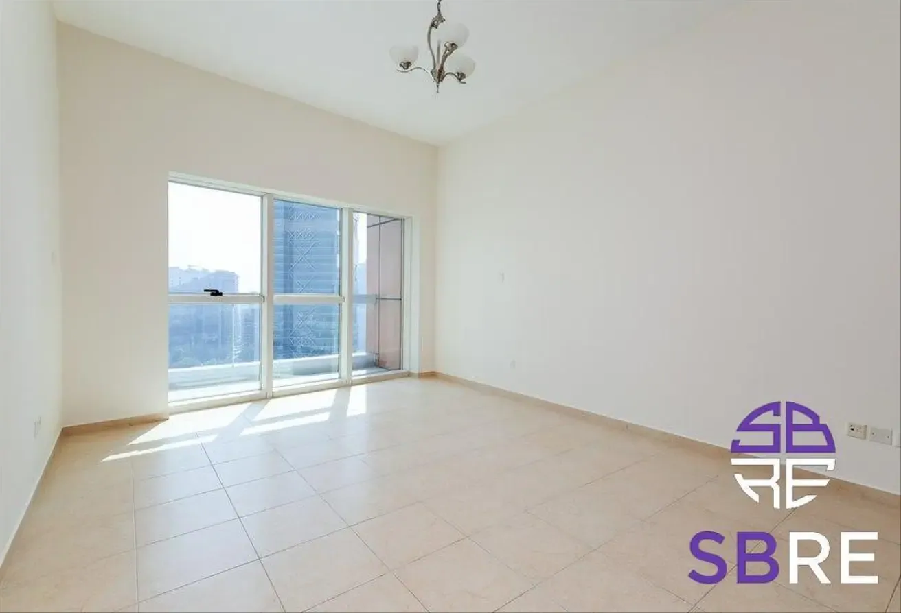 Bright & Spacious | Mid Floor | Prime Location