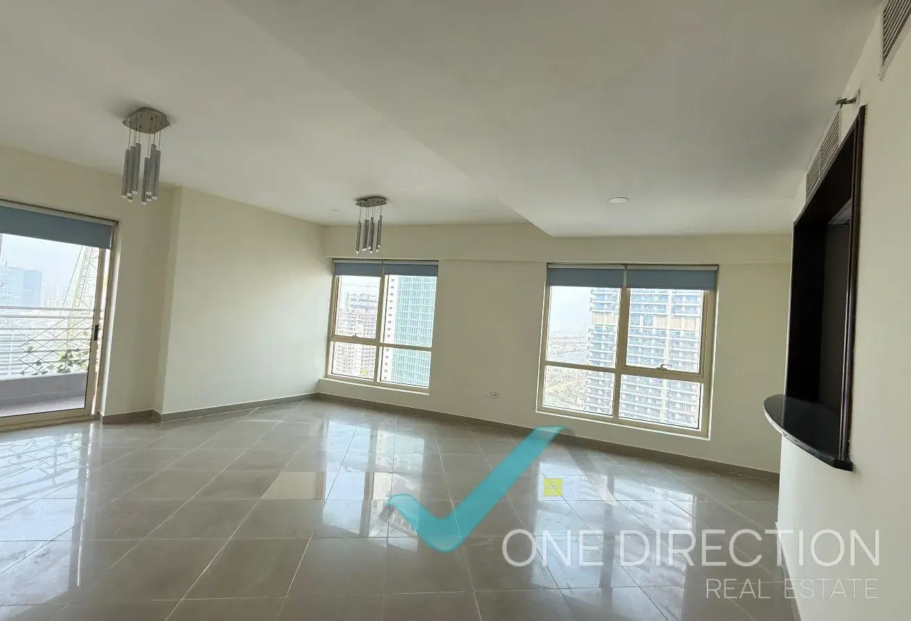 Spacious Layout | High Floor | Bright Unit