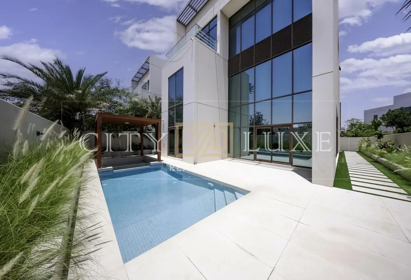 Private Pool | Vastu | Private Lift | Vacant | 6BR