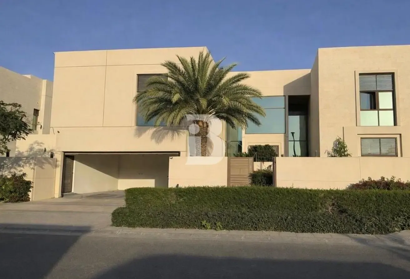Spacious 5 Bedroom | Urgent Sale | Inquire Now