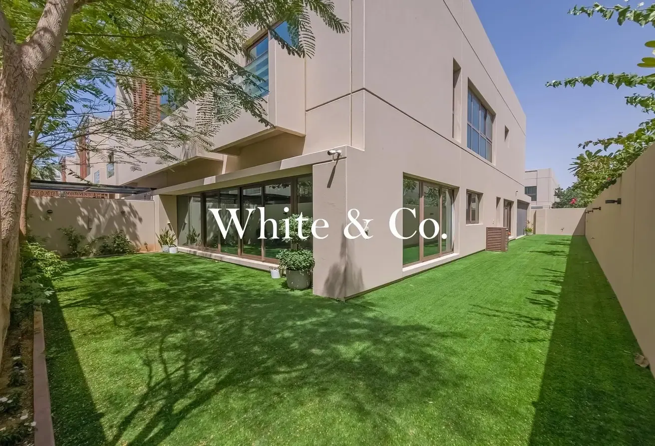 Family Home | Immaculate | Corner Plot