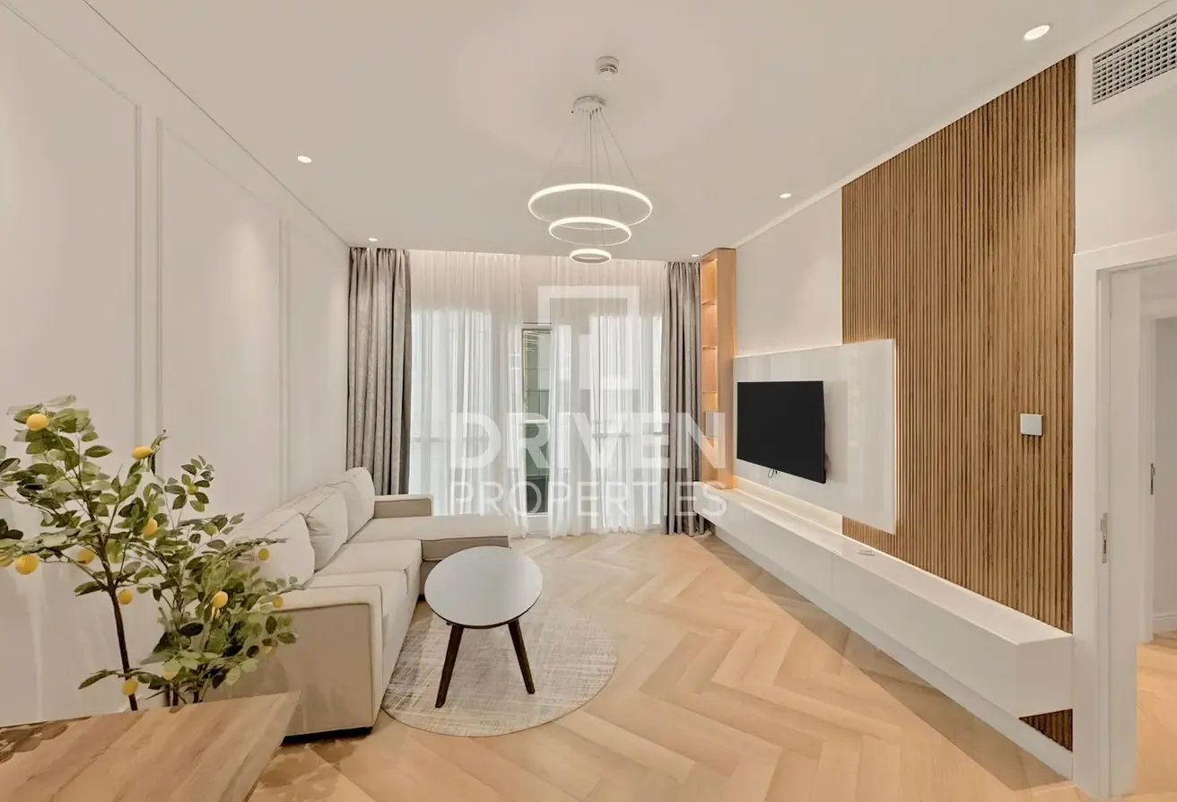 Fully Upgraded Unit | Vacant | Community View