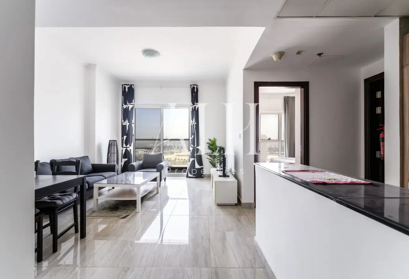 Fully Furnished | Pinnacle Marina | Prime Location