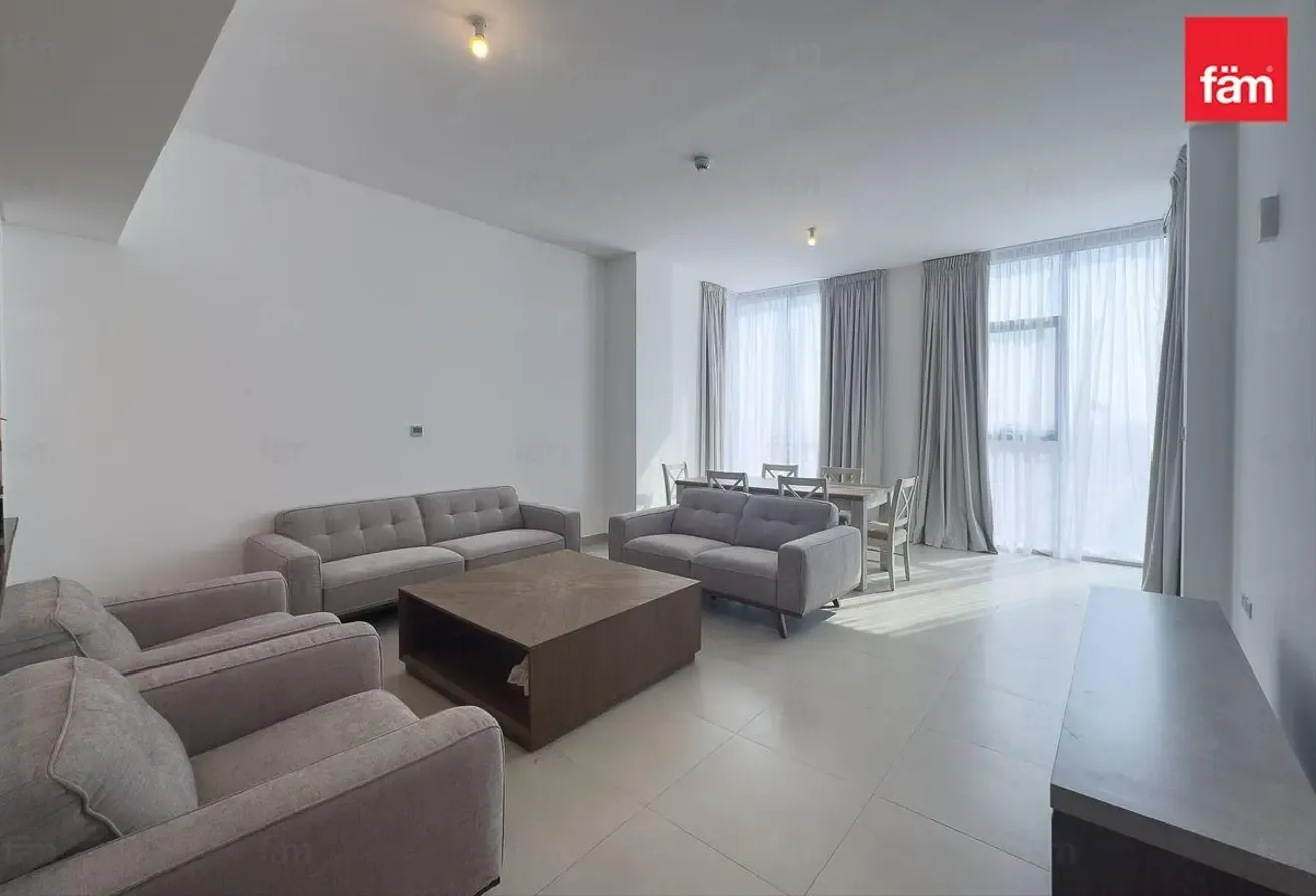 Spacious Layout | Maid's Room | Vacant
