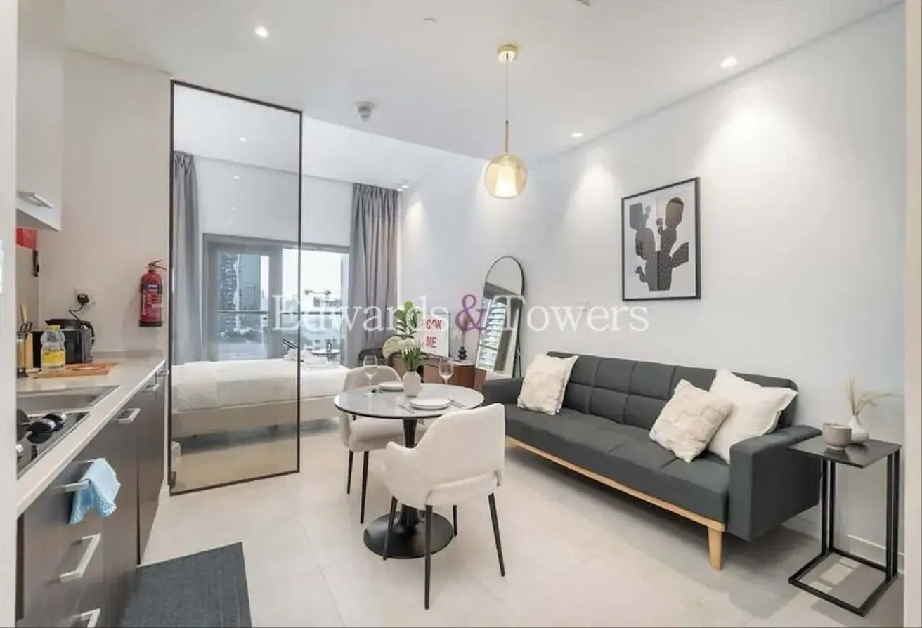 Fully Furnished | Well Maintained | Modern Studio