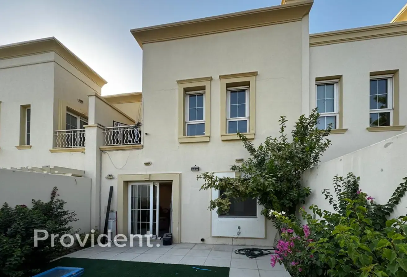 Fully Upgraded | Middle Unit | Vacant | Springs 3