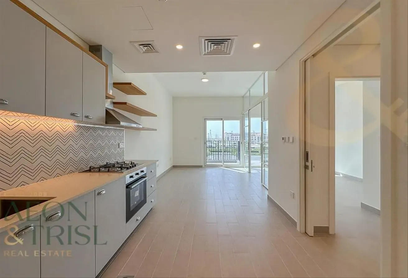 Boulevard View | Vacant | Low Floor