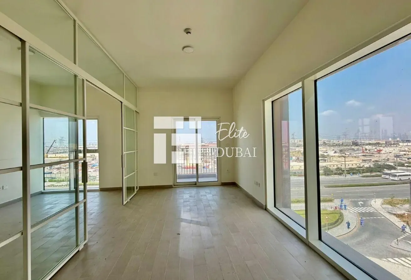 Corner Unit | Vacant | Open View| Community Living