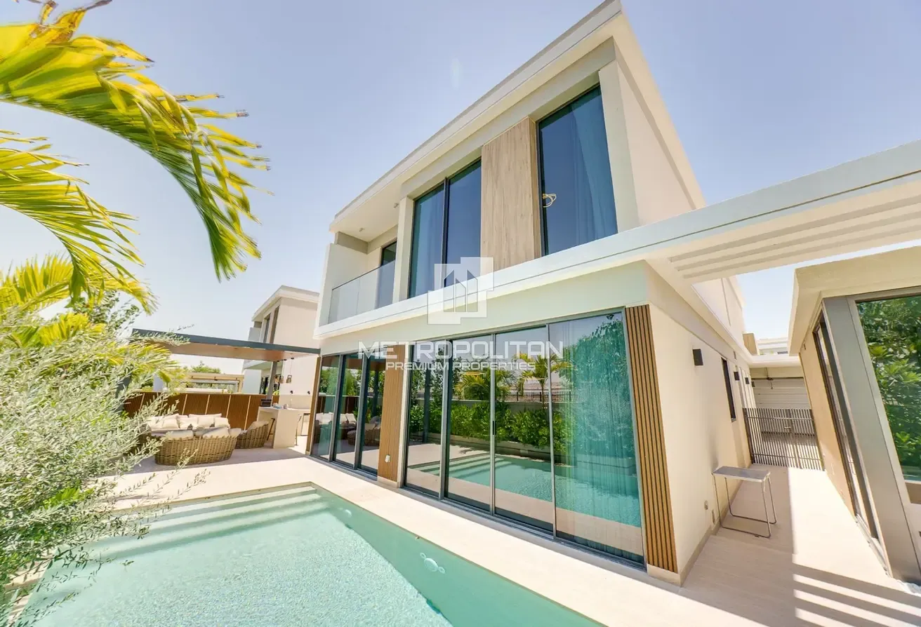 Rare Villa | Fully Upgraded | Single Row