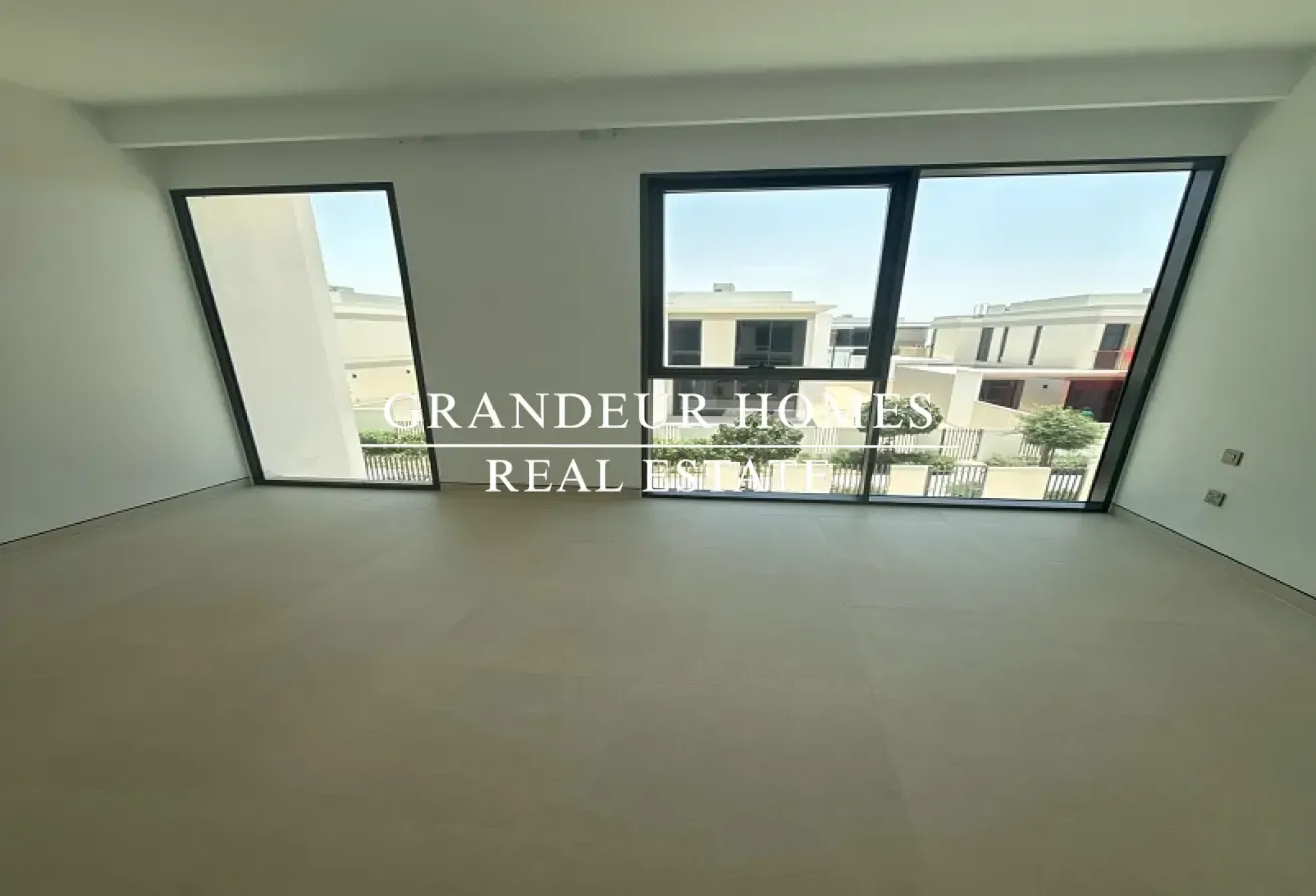 Spacious 5 BR Villa in Harmony 3 for Sale
