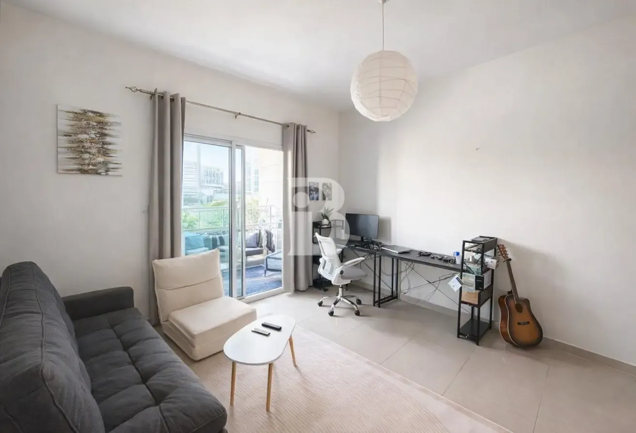 High Floor Studio | Fully Furnished | Vacant