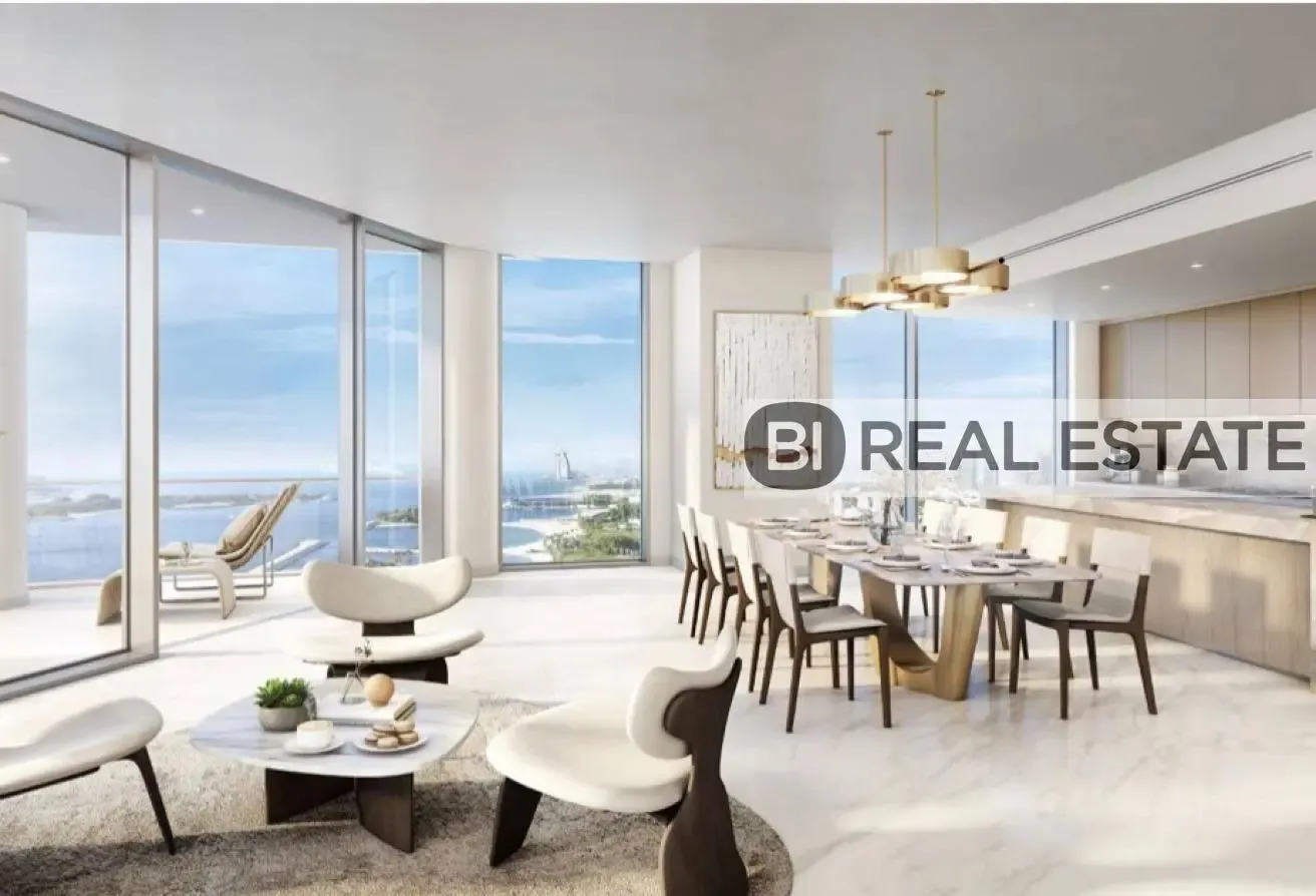 1 BR Apartment with Balcony in Palm Jumeirah